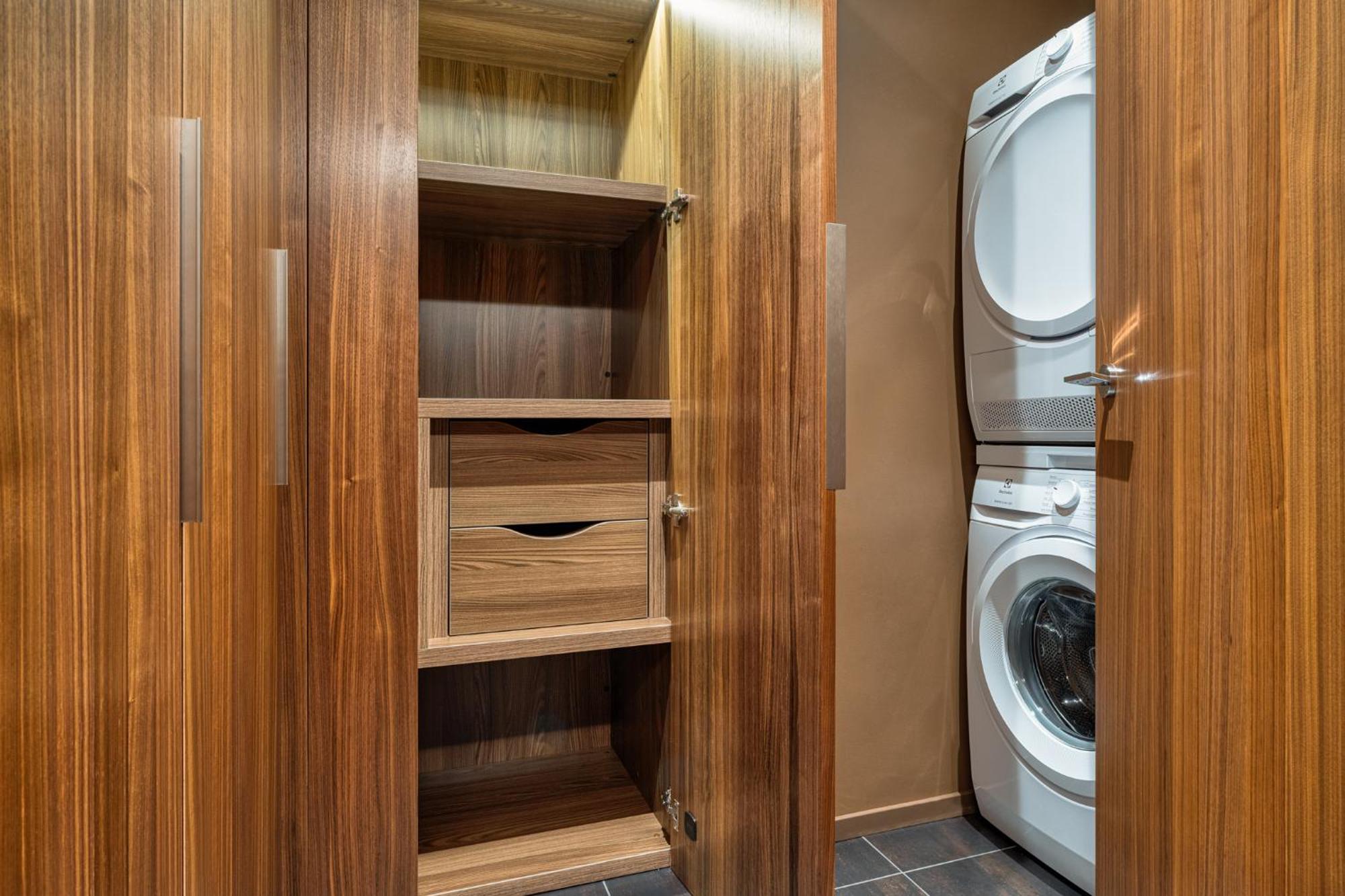 Grand Hotel Kempinski Riga Room photo A laundry room