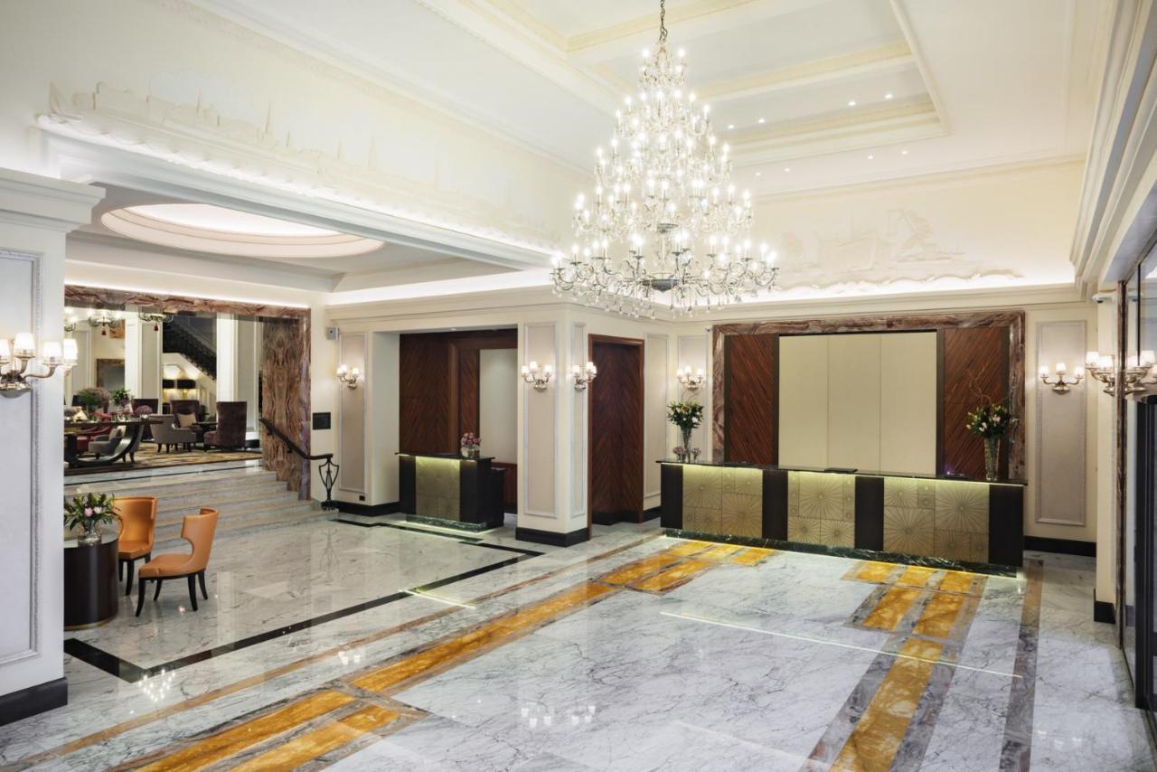 Grand Hotel Kempinski Riga Exterior photo The lobby of the hotel